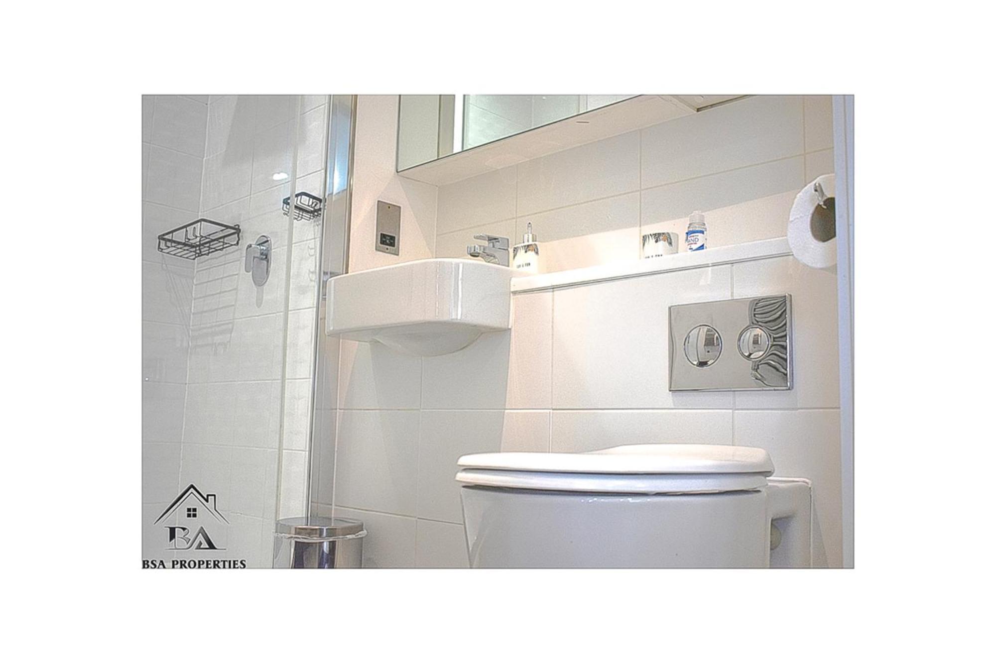 City Centre Apartment Close To Ascot & Legoland Sleep Upto 4 Guests - Parking On Request! Bracknell Exterior foto